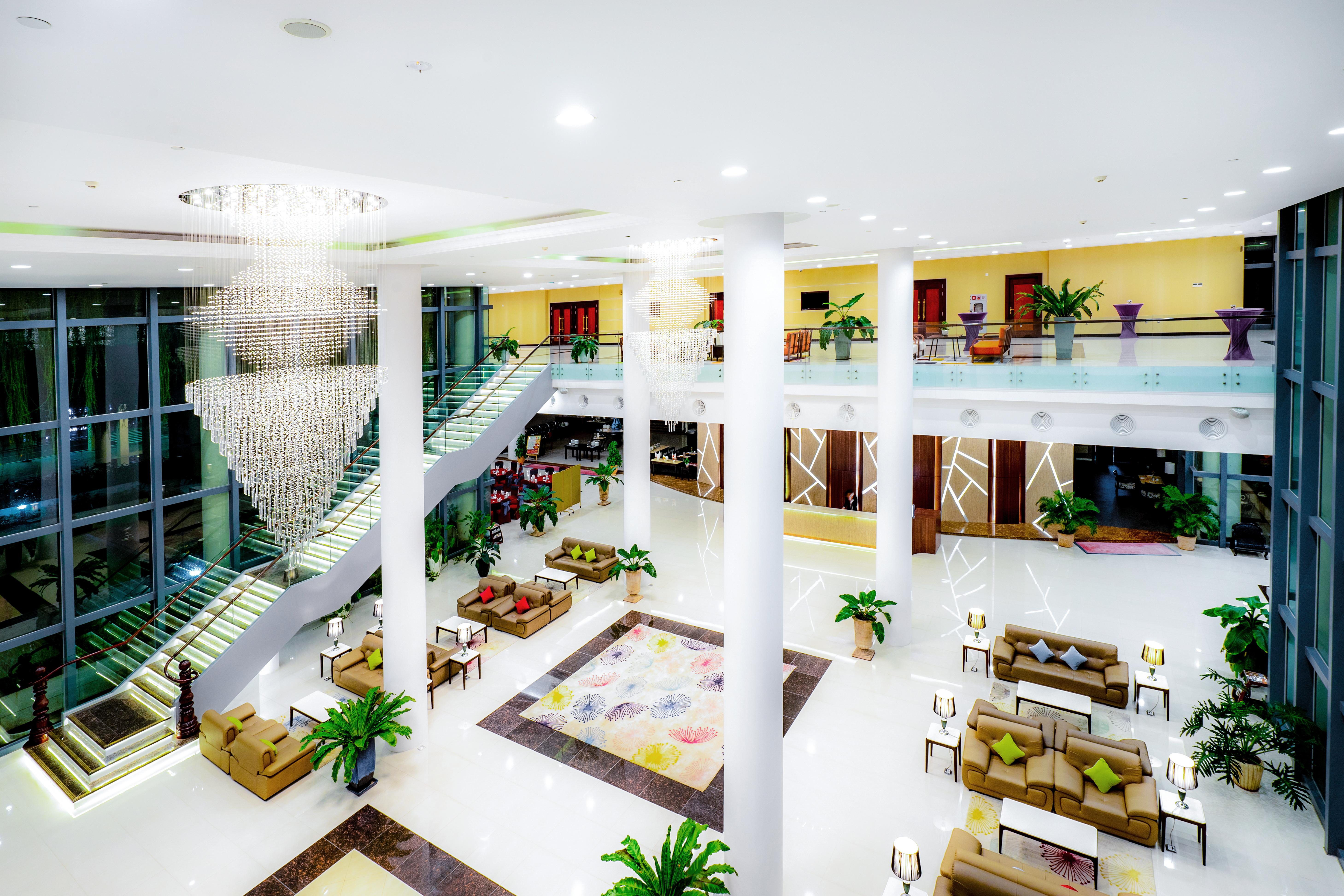 Becamex Hotel New City Thu Dau Mot Exterior foto